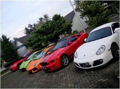 860+ Gambar Mobil Mewah Parkir HD