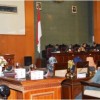 Rapat paripurna DPRD.