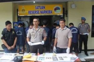 Kapolres Kuningan saat memberikan keterangan pers di Mapolres Kuningan.